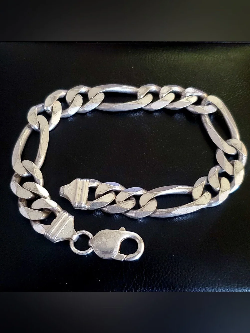 40.3 grms 935 Italy Sterling Silver Figaro Bracelet (11 mm)  & 9 Inch